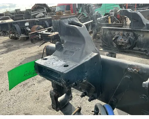 PETERBILT 579 Sleeper Cab Cab Mount Bracket