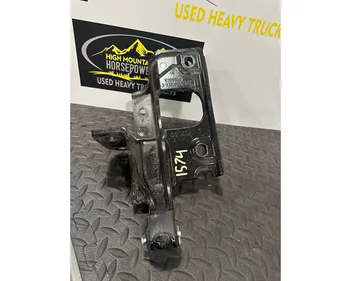 PETERBILT 579EV Bumper Bracket, Front