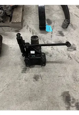 PETERBILT 579EV Cab Air Ride