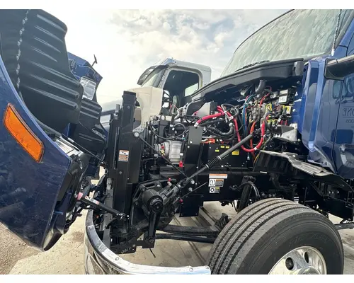 PETERBILT 579EV Complete Vehicle