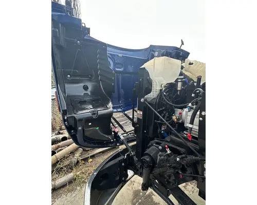 PETERBILT 579EV Complete Vehicle