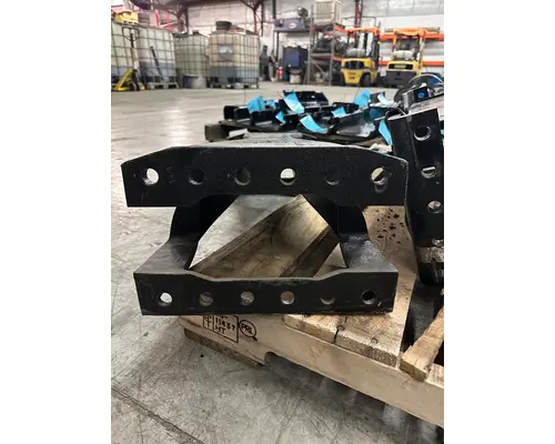 PETERBILT 579EV Crossmember