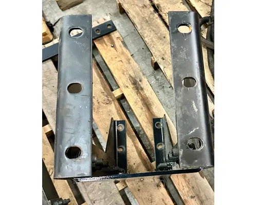 PETERBILT 579EV Crossmember