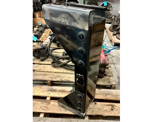 PETERBILT 579EV Crossmember