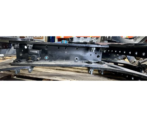 PETERBILT 579EV Crossmember