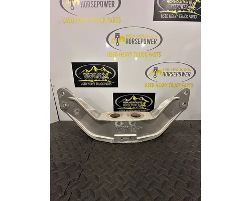 PETERBILT 579EV Engine Mounts