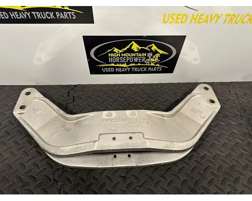 PETERBILT 579EV Engine Mounts