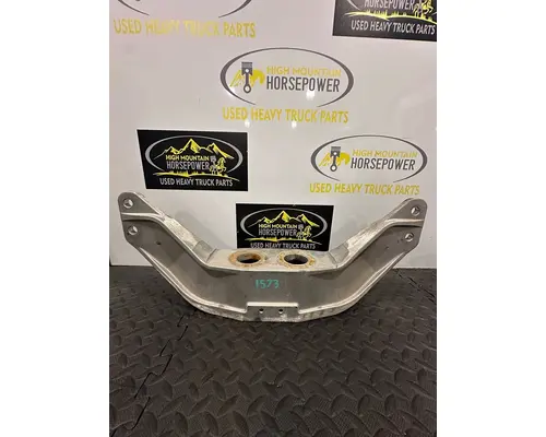 PETERBILT 579EV Engine Mounts