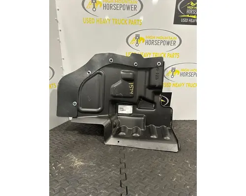 PETERBILT 579EV Fender