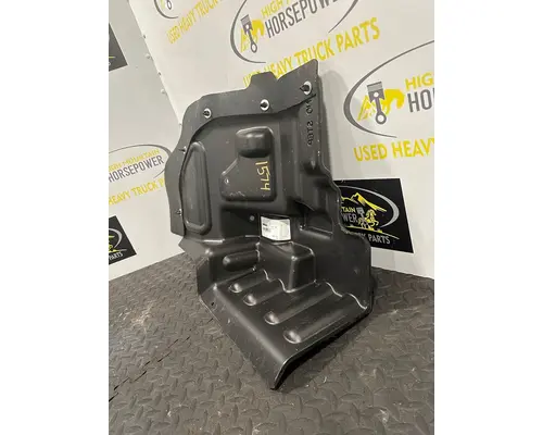 PETERBILT 579EV Fender