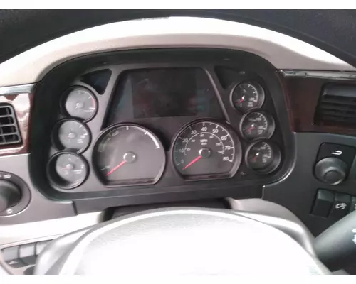 PETERBILT 579EV Instrument Cluster