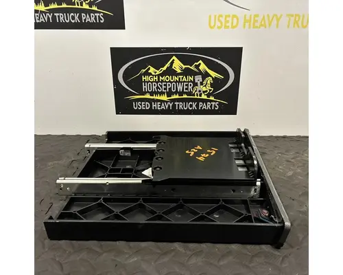 PETERBILT 579EV Interior Parts, Misc.