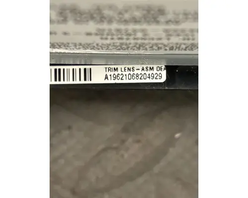 PETERBILT 579EV Radio