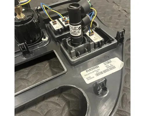 PETERBILT 579EV Switch, misc 