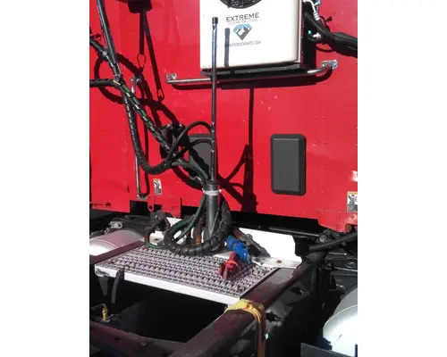 PETERBILT 579 ACCESSORIES