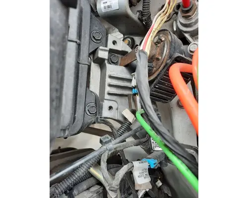 PETERBILT 579 AIR CLEANER BRACKET