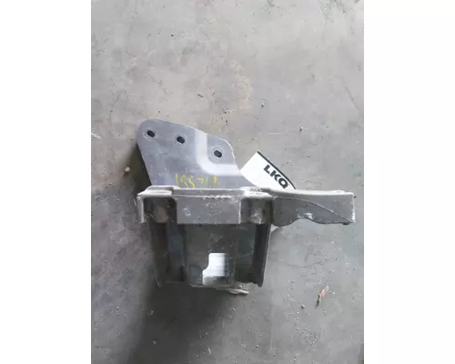 PETERBILT 579 AIR CLEANER BRACKET