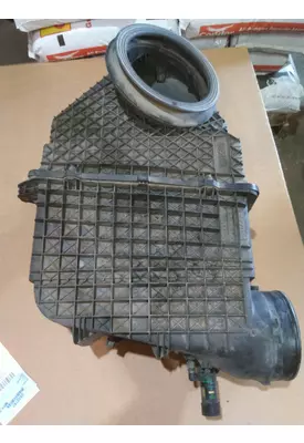 PETERBILT 579 AIR CLEANER