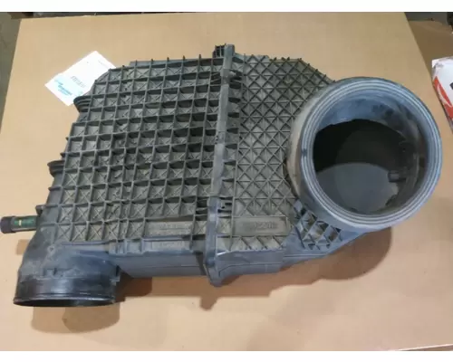 PETERBILT 579 AIR CLEANER