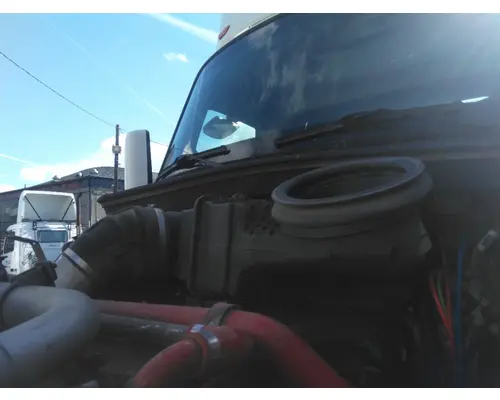 PETERBILT 579 AIR CLEANER