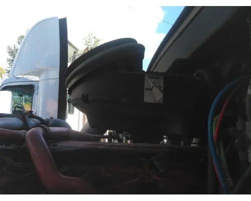 PETERBILT 579 AIR CLEANER
