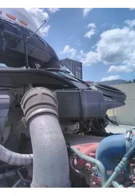 PETERBILT 579 AIR CLEANER