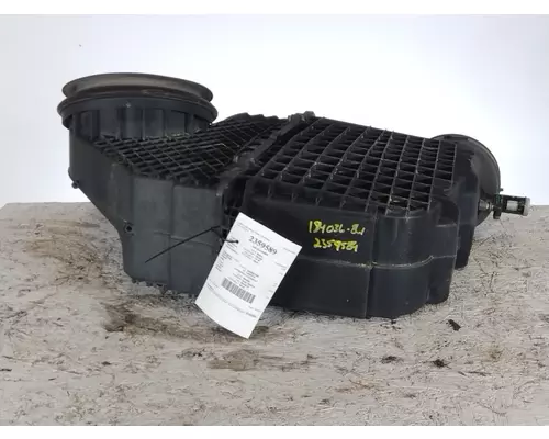 PETERBILT 579 AIR CLEANER