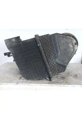 PETERBILT 579 AIR CLEANER