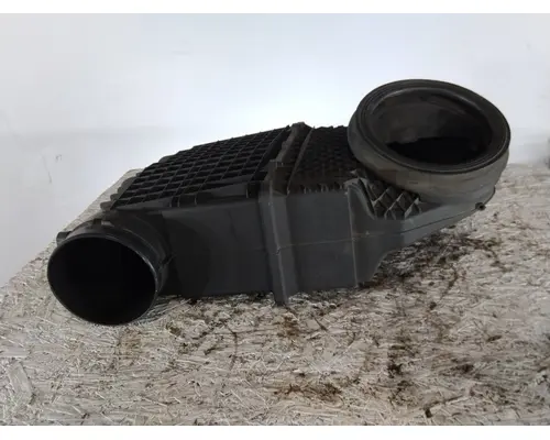 PETERBILT 579 AIR CLEANER