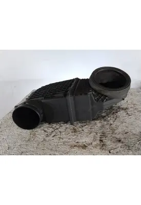 PETERBILT 579 AIR CLEANER