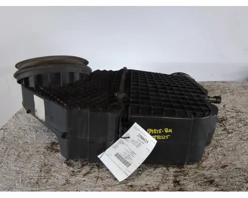 PETERBILT 579 AIR CLEANER