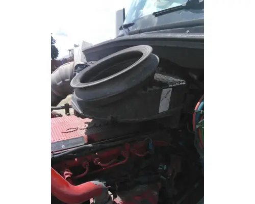 PETERBILT 579 AIR CLEANER