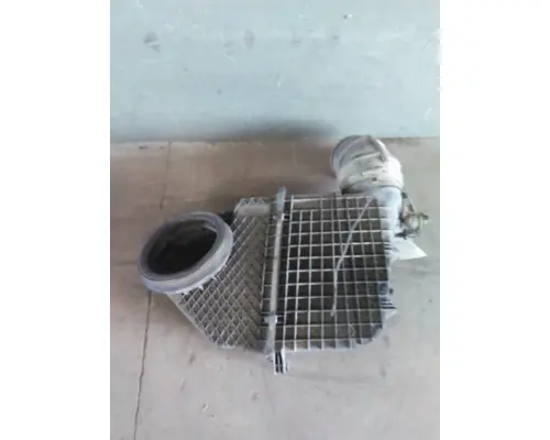 PETERBILT 579 AIR CLEANER