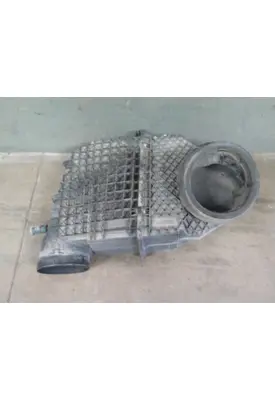 PETERBILT 579 AIR CLEANER