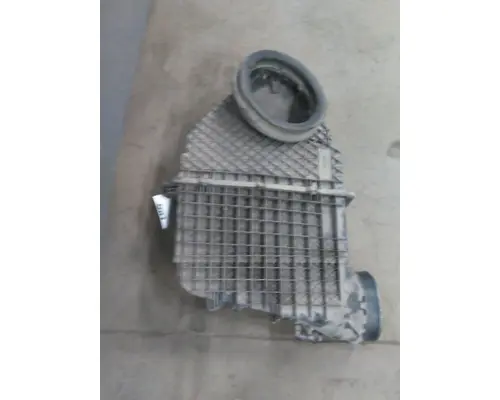 PETERBILT 579 AIR CLEANER