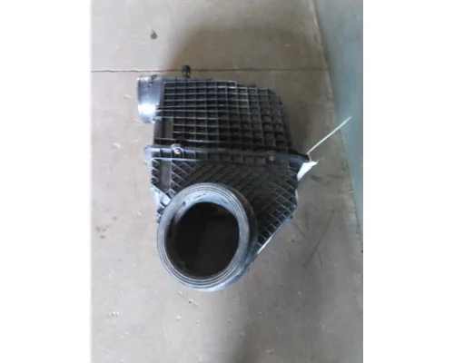 PETERBILT 579 AIR CLEANER