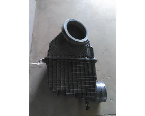 PETERBILT 579 AIR CLEANER