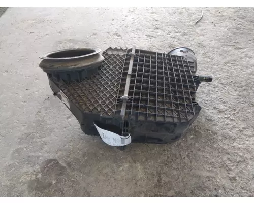PETERBILT 579 AIR CLEANER