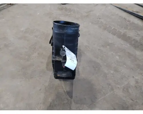 PETERBILT 579 AIR CLEANER