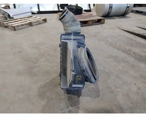 PETERBILT 579 AIR CLEANER