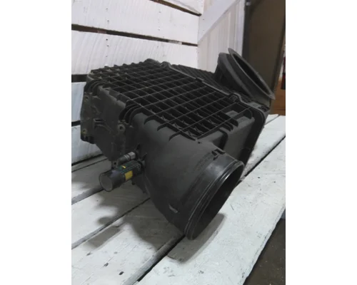 PETERBILT 579 AIR CLEANER