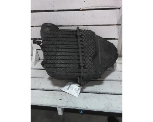 PETERBILT 579 AIR CLEANER