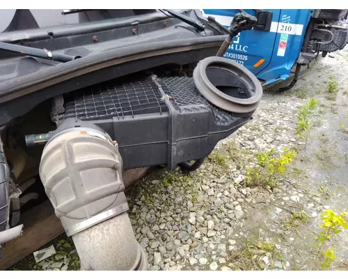PETERBILT 579 AIR CLEANER