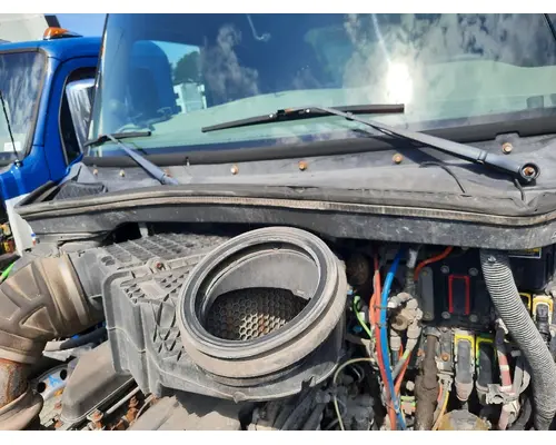 PETERBILT 579 AIR CLEANER