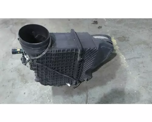 PETERBILT 579 AIR CLEANER