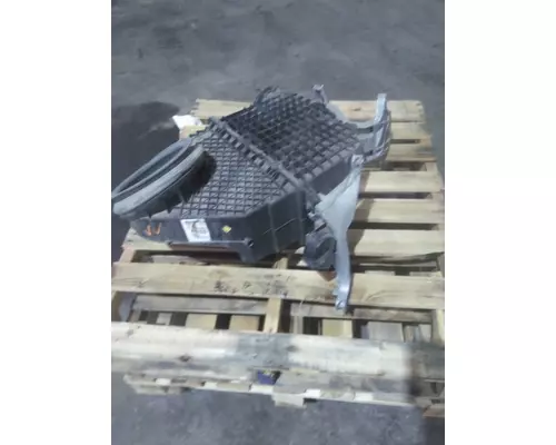 PETERBILT 579 AIR CLEANER