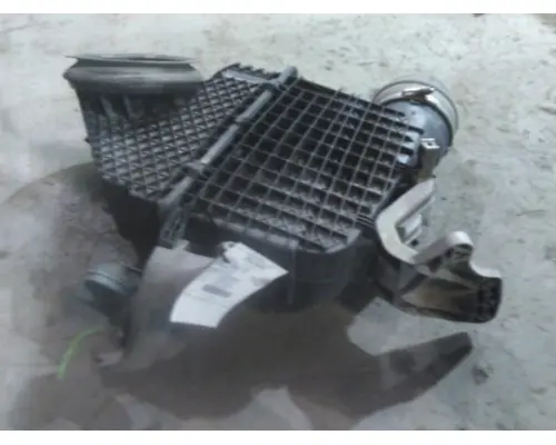 PETERBILT 579 AIR CLEANER