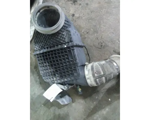 PETERBILT 579 AIR CLEANER