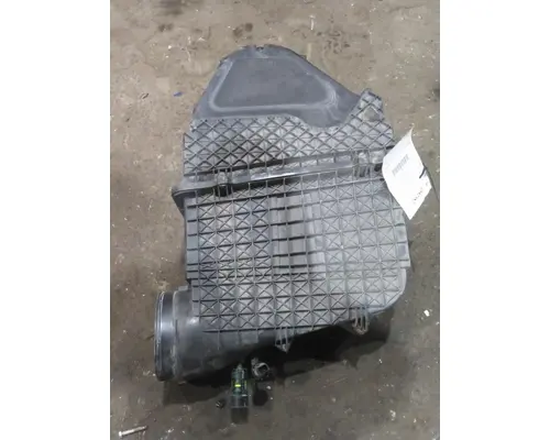 PETERBILT 579 AIR CLEANER