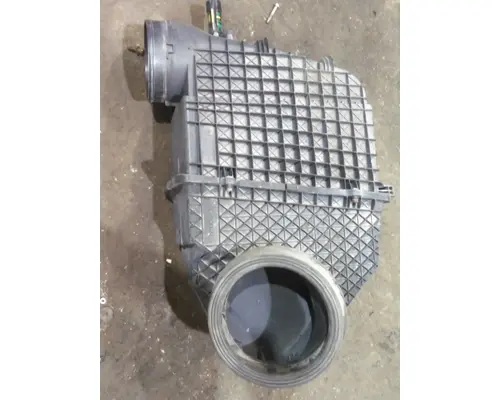 PETERBILT 579 AIR CLEANER